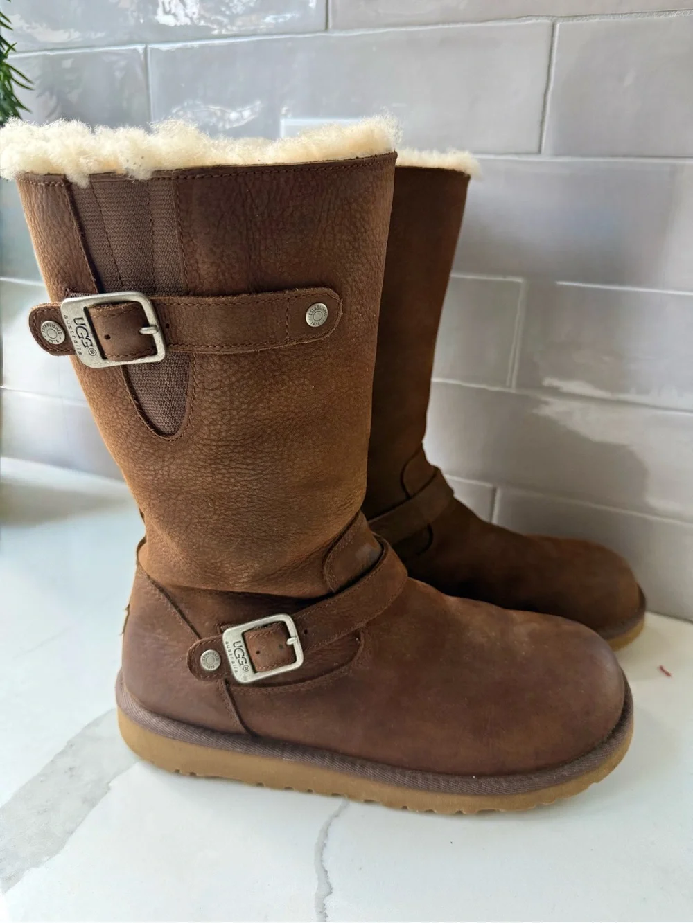 Ladies Ugg Australia Kensington Tall Boot Brown Leather Size 6